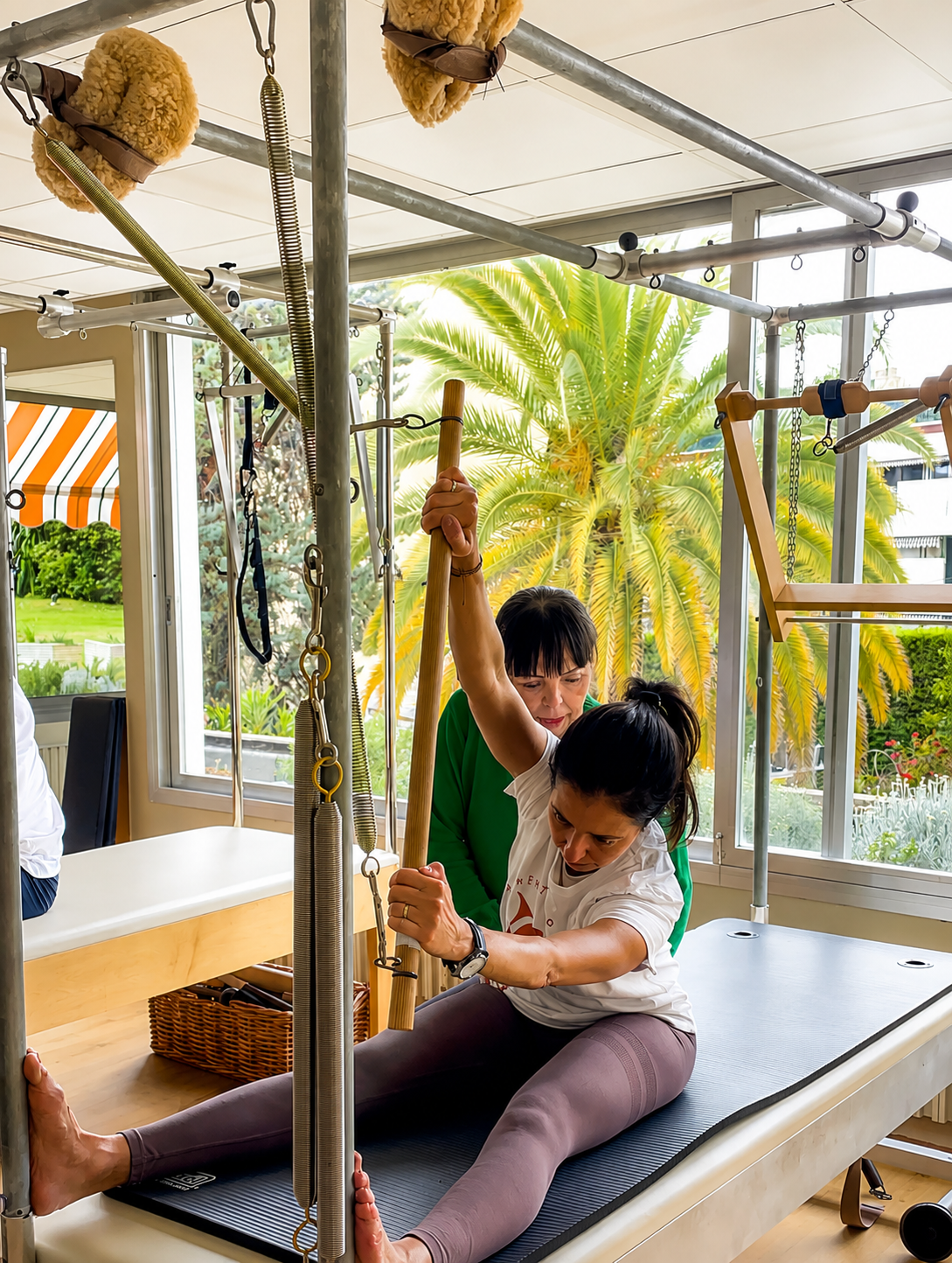 Personalized coaching by Cristiane Domenici on Cadillac apparatus
